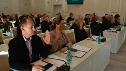 Первое в этом году заседание Совета депутатов состоялось в зале администрации Старого Оскола