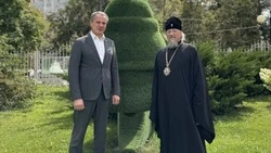 Вячеслав Гладков и митрополит Иоанн провели рабочую встречу 