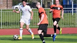 Молодёжная команда старооскольского футбольного клуба одержала две победы