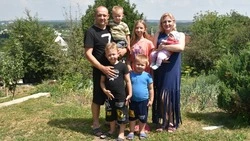 Дружное семейство Толстых отпразднует День семьи, любви и верности