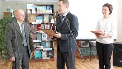 Ровесник области получил медаль