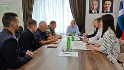 Владимир Жданов встретился с победителями проекта «Сталь»