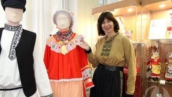 Выставка «Лепестки, кружки, червончики» открылась в Старом Осколе