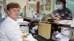 Почтальоны старооскольской Дмитриевки кроме газет доставят и продукты