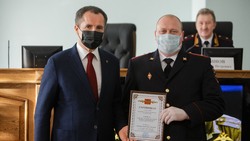 Вячеслав Гладков торжественно поздравил участковых уполномоченных полиции