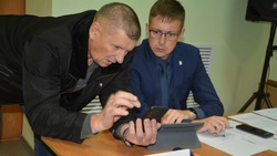 Андрей Чесноков провёл приём граждан в Песчанке