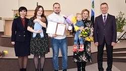 Староосколец Ваня Михальченко стал 2021-м родившимся ребёнком в регионе в этом году