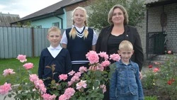 Многодетная оскольчанка получила награду за активную жизненную позицию