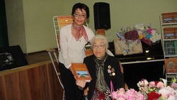 Книгу краеведа Марии Емельяновой «На Убле-реке, на Отводной поляне…» презентовали в Незнамово