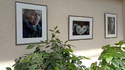 Фотовыставка открылась в старооскольской библиотеке имени А.С. Пушкина