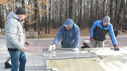 Строители приступили к последнему этапу реставрации Мемориала Славы в Старом Осколе