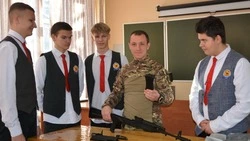 Герой, учитель и спортсмен. Чему учит старооскольских школьников участник СВО