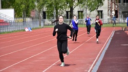 Легкоатлетическая эстафета прошла в Старом Осколе 8 мая