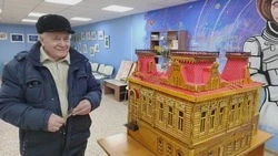  Староосколец сделал макет знаменитого здания «Каприз Маргариты» 
