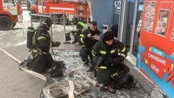Старооскольские пожарные провели учение в крупном торговом центре