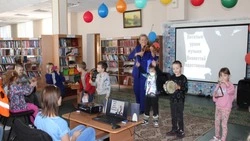 Заслуженная артистка России Светлана Степченко встретилась с юными старооскольцами