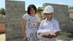 Строители завершат реконструкцию Федосеевской детской школы искусств к 7 ноября