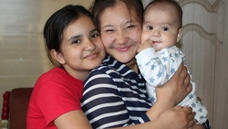 Сельчанку из оскольской Шаталовки наградили почётным знаком «Материнская слава» I степени