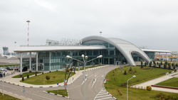 Белгородский аэропорт проводит дезинфекцию с помощью спецсредства до пяти раз в сутки