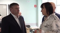 Александр Шуваев оценил капремонт первой городской поликлиники в Белгороде