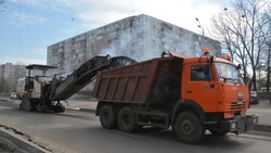 Строители отремонтируют дороги в Старом Осколе ко Дню Победы